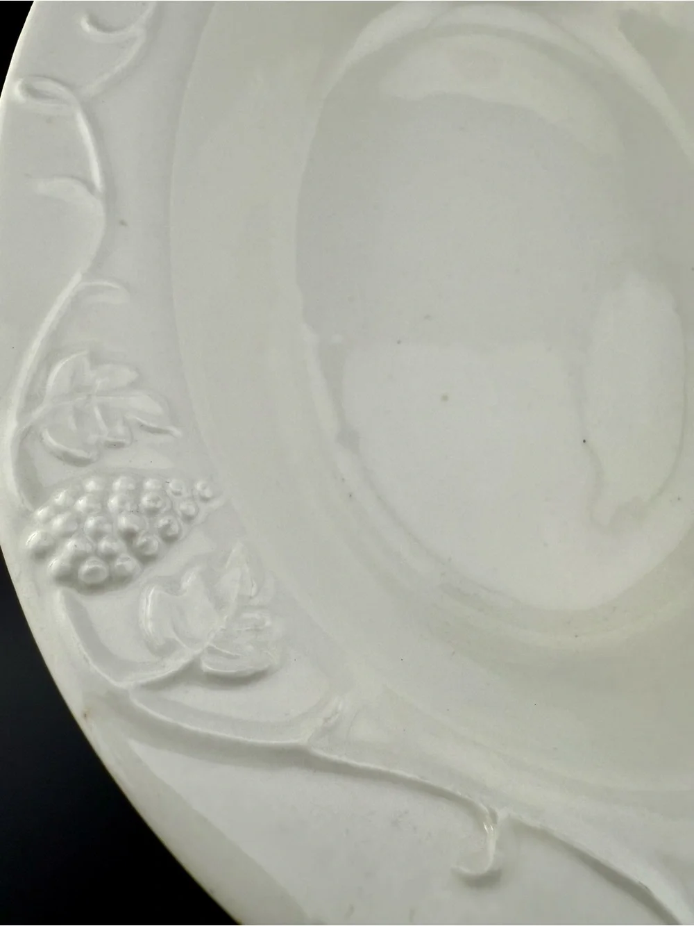 Red Cliff Ironstone vegetable serving bowl from their Grape pattern. Vintage